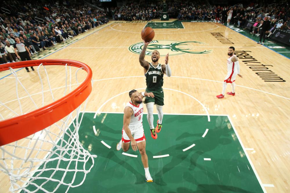 他也更加明 他也更加明